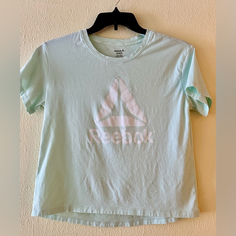 Reebok Women's Infinity Short Sleeve Cropped Jersey Tee.